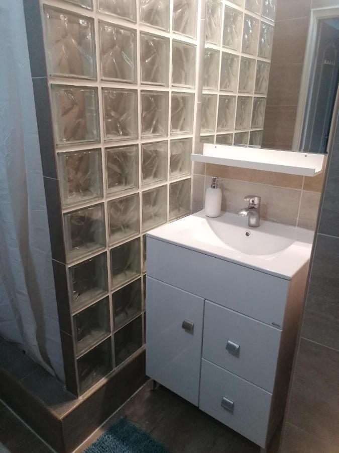 GödöllőDozsa Apartman公寓 外观 照片