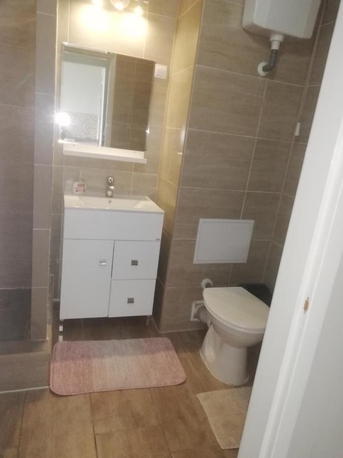 GödöllőDozsa Apartman公寓 外观 照片